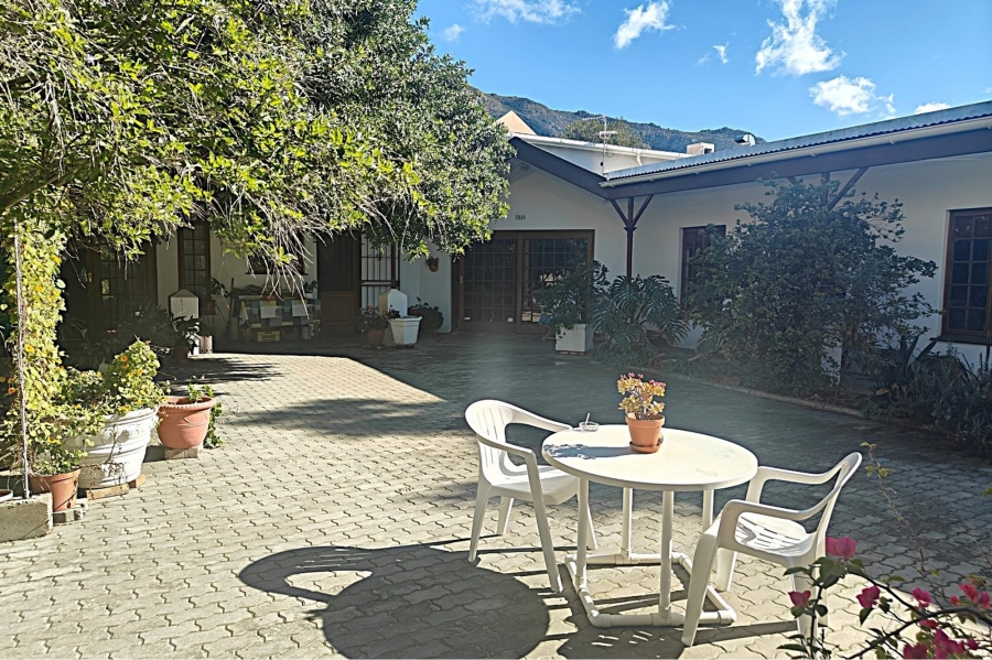5 Bedroom Property for Sale in Piketberg Western Cape